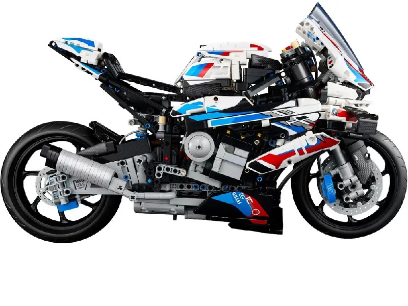 Конструктор LEGO Technic 42130 BMW M 1000 RR