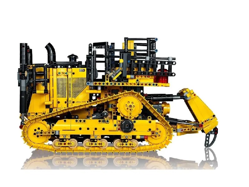 Конструктор LEGO Technic 42131 Бульдозер Cat D11 на пульте управления